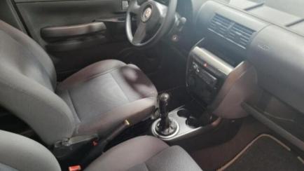 Volkswagen Fox 1.0 8V (Flex) 4p