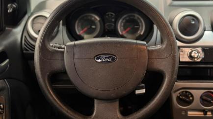 Ford Fiesta Hatch Rocam 1.6 (Flex)