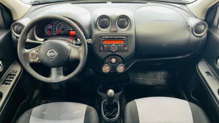 Nissan March 1.6 16V SV (Flex)