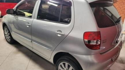 Volkswagen Fox 1.0 8V (Flex) 4p