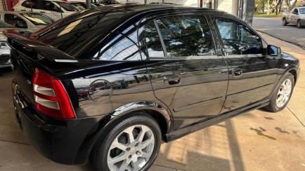 Chevrolet Astra Hatch Advantage 2.0 (Flex)