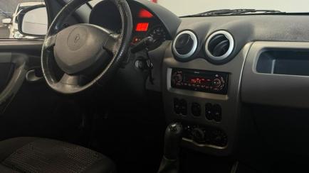 Renault Sandero Expression 1.0 16V (Flex)