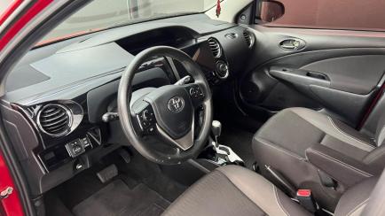 Toyota Etios Hatch Etios XS 1.5 (Flex) (Aut)