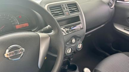 Nissan March 1.0 16V (Flex)