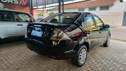 Ford Fiesta Sedan 1.6 Rocam (Flex)
