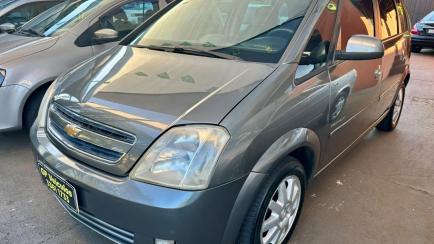 Chevrolet Meriva Premium 1.8 (Flex)