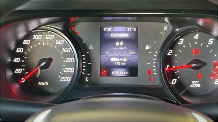 Fiat Cronos Precision 1.8 E.Torq (Flex)