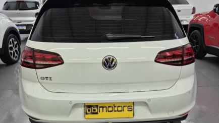 Volkswagen Golf GTI 2.0 TSi DSG