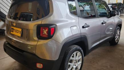 Jeep Renegade 1.8 Sport (Aut)