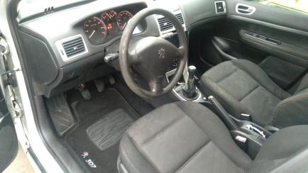 Peugeot 307 Hatch. Presence 1.6 16V (flex)