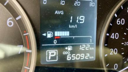 Nissan Versa 1.6 Sense CVT