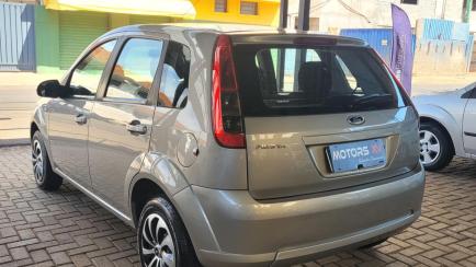 Ford Fiesta Hatch 1.6 (Flex)