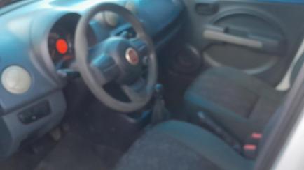 Fiat Uno Vivace 1.0 8V (Flex) 4p