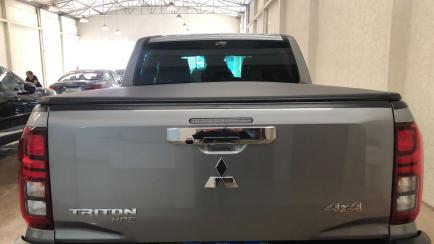 Mitsubishi Triton 2.4 D HPE 4WD (Aut)