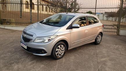 Chevrolet Onix 1.0 LT SPE/4