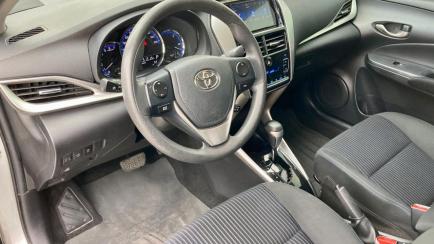 Toyota Yaris Sedan 1.5 XL Live CVT