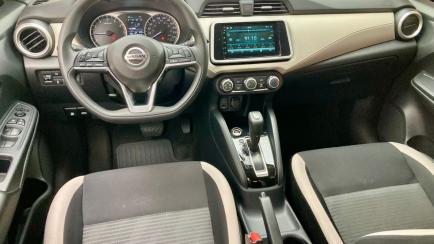 Nissan Versa 1.6 Sense CVT