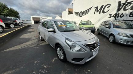 Nissan Versa 1.6 16V SV (Flex)