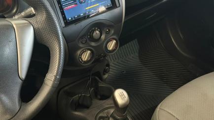 Nissan March 1.0 12V S (Flex)