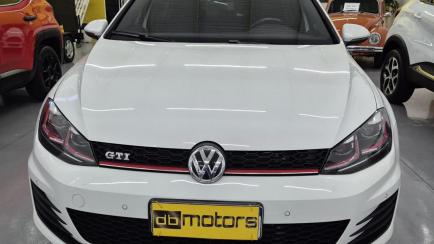 Volkswagen Golf GTI 2.0 TSi DSG