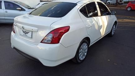 Nissan Versa 1.0 Conforto (Flex)