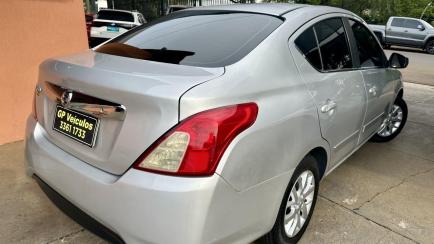 Nissan Versa V-Drive 1.6 Plus CVT