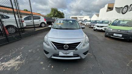 Nissan Versa 1.6 16V SV (Flex)