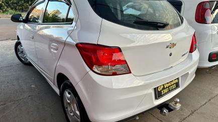 Chevrolet Onix 1.0 LT SPE/4