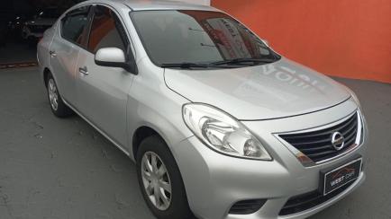 Nissan Versa 1.6 16V SV