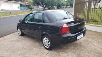Chevrolet Corsa Sedan Premium 1.4 (Flex)