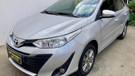 Toyota Yaris Sedan 1.5 XL Live CVT