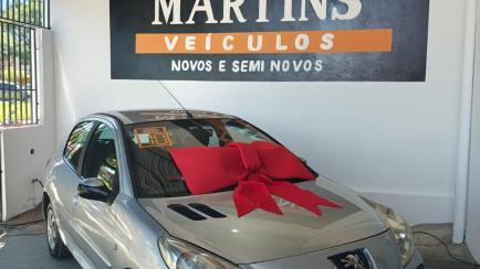 Peugeot 207 Hatch XR 1.4 8V (flex) 4p