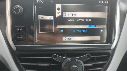 Peugeot 208 1.5 8V Allure (Flex)