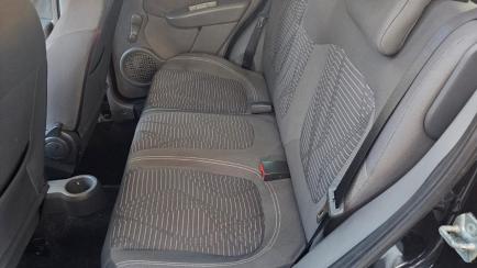 Fiat Palio Attractive 1.0 8V (Flex)