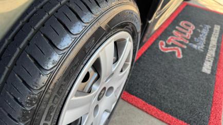 Peugeot 207 Hatch XR 1.4 8V (flex) 4p