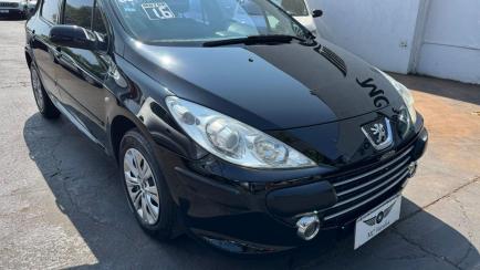 Peugeot 307 Hatch. Presence 1.6 16V (flex)