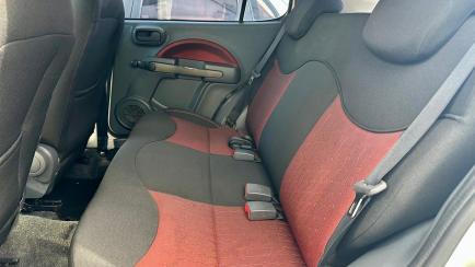 Fiat Uno Sporting 1.4 8V (Flex) 4p
