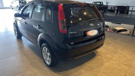 Ford Fiesta Hatch 1.6 (Flex)
