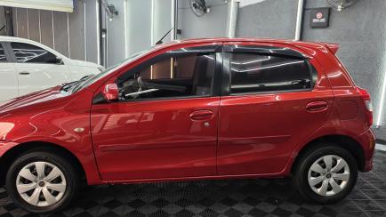 Toyota Etios Hatch Etios XS 1.5 (Flex) (Aut)