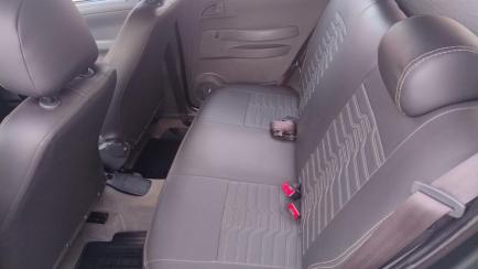 Volkswagen Fox Plus 1.6 8V (Flex)