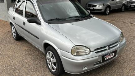 Chevrolet Corsa Sedan GL 1.6 MPFi