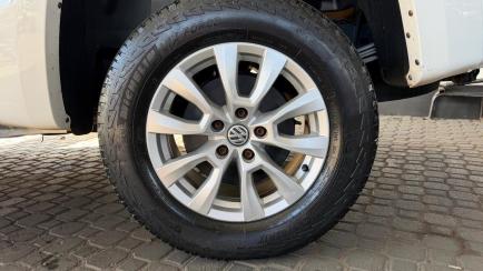 Volkswagen Amarok 2.0 CD 4x4 TDi Trendline (Aut)