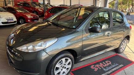 Peugeot 207 Hatch XR 1.4 8V (flex) 4p