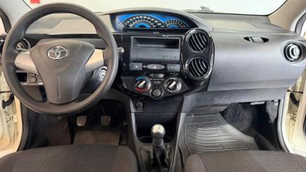 Toyota Etios Hatch Etios X 1.3 (Flex)