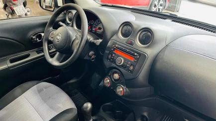 Nissan March 1.6 16V SV (Flex)