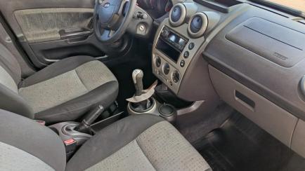 Ford Fiesta Sedan 1.6 Rocam (Flex)