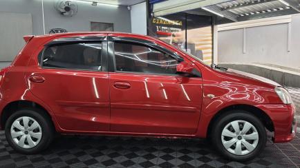 Toyota Etios Hatch Etios XS 1.5 (Flex) (Aut)