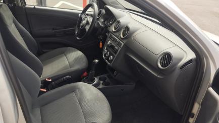 Volkswagen Gol 1.0 (G5) (Flex)