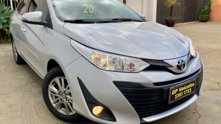 Toyota Yaris Sedan 1.5 XL Live CVT