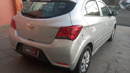 Chevrolet Onix 1.0 LT SPE/4